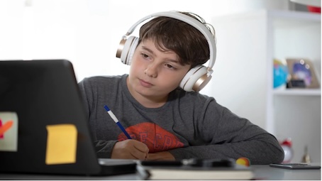 Çevrimiçi Eğitimde Uyum, Motivasyon ve Verimlilik